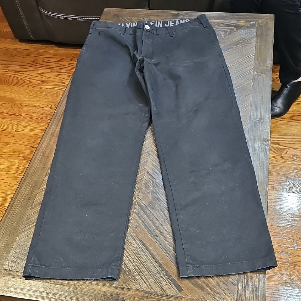 Calvin Klein Mens Black Straight Leg Jeans. Size 36